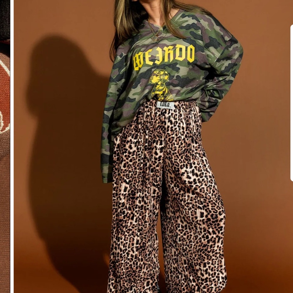 Dressed in LALA Leopard Print Wide-Leg Pants!